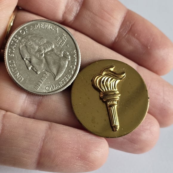 US Army Torch pin ROTC Gold Military Lapel brooch uniform - Picture 7 of 9